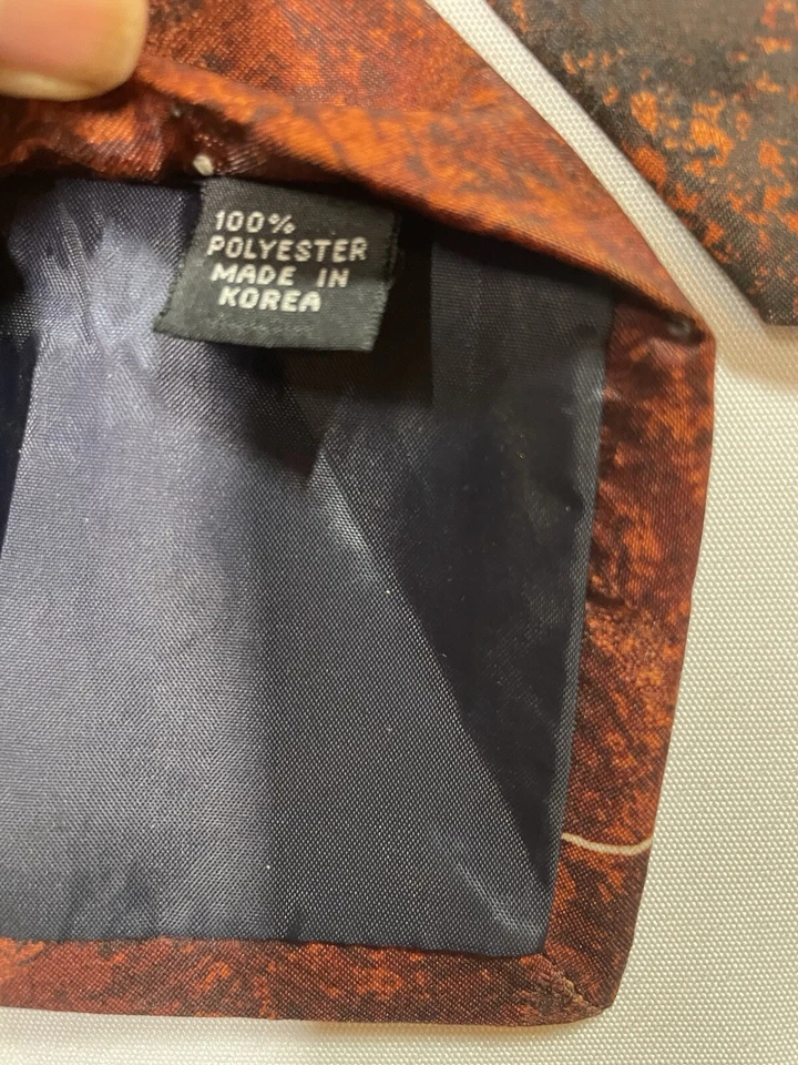 Eagles Wings Rojo Blanco Rayo Golpe Hombre Corbata Cuello "In The Beginning" Foto 4 de 4