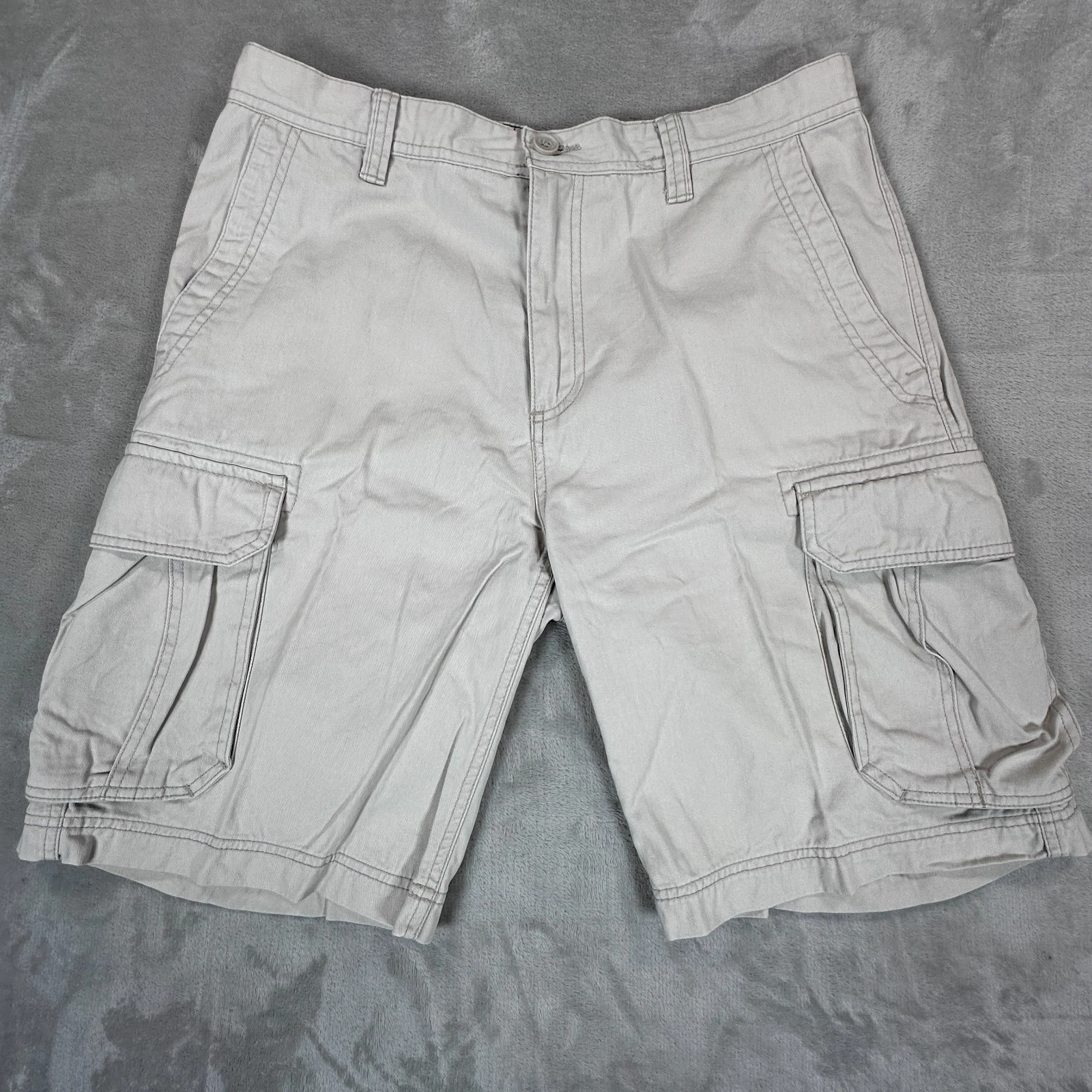 St John's Bay Cargo Shorts Mens 34 Beige Cotton High Rise Camping Hiking Outdoor
