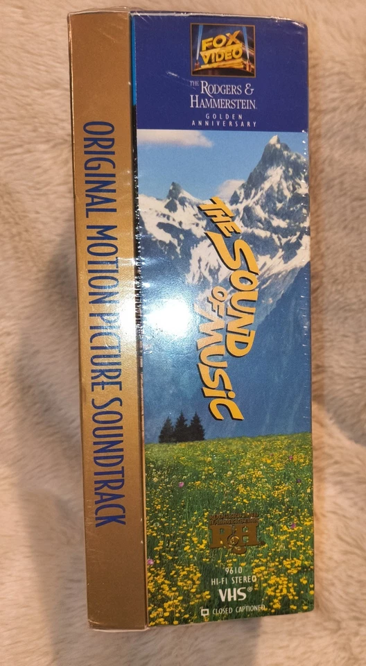 RARE SEALED w BACK Watermarks The Sound of Music VHS BOX SET & *RARE* Cassette - Image 4 of 4