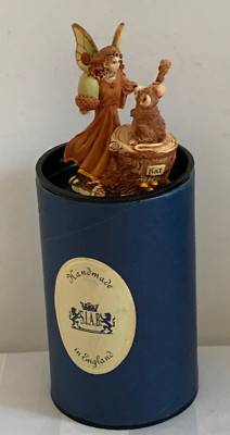 Harmony Kingdom Surprise It's A Box S.I.A.B. KAT Nebel Hohlfeen 1999 Robert