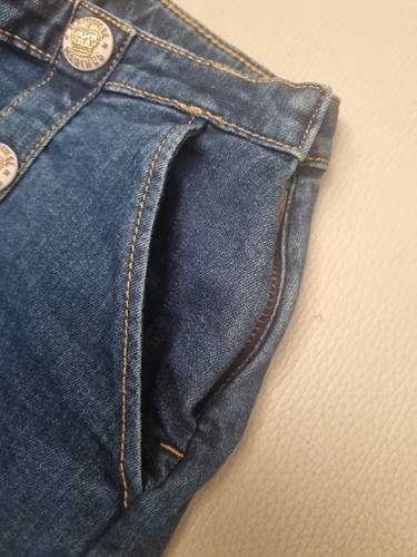 Pantaloncino bimba 7-8 anni - Foto 7 di 17