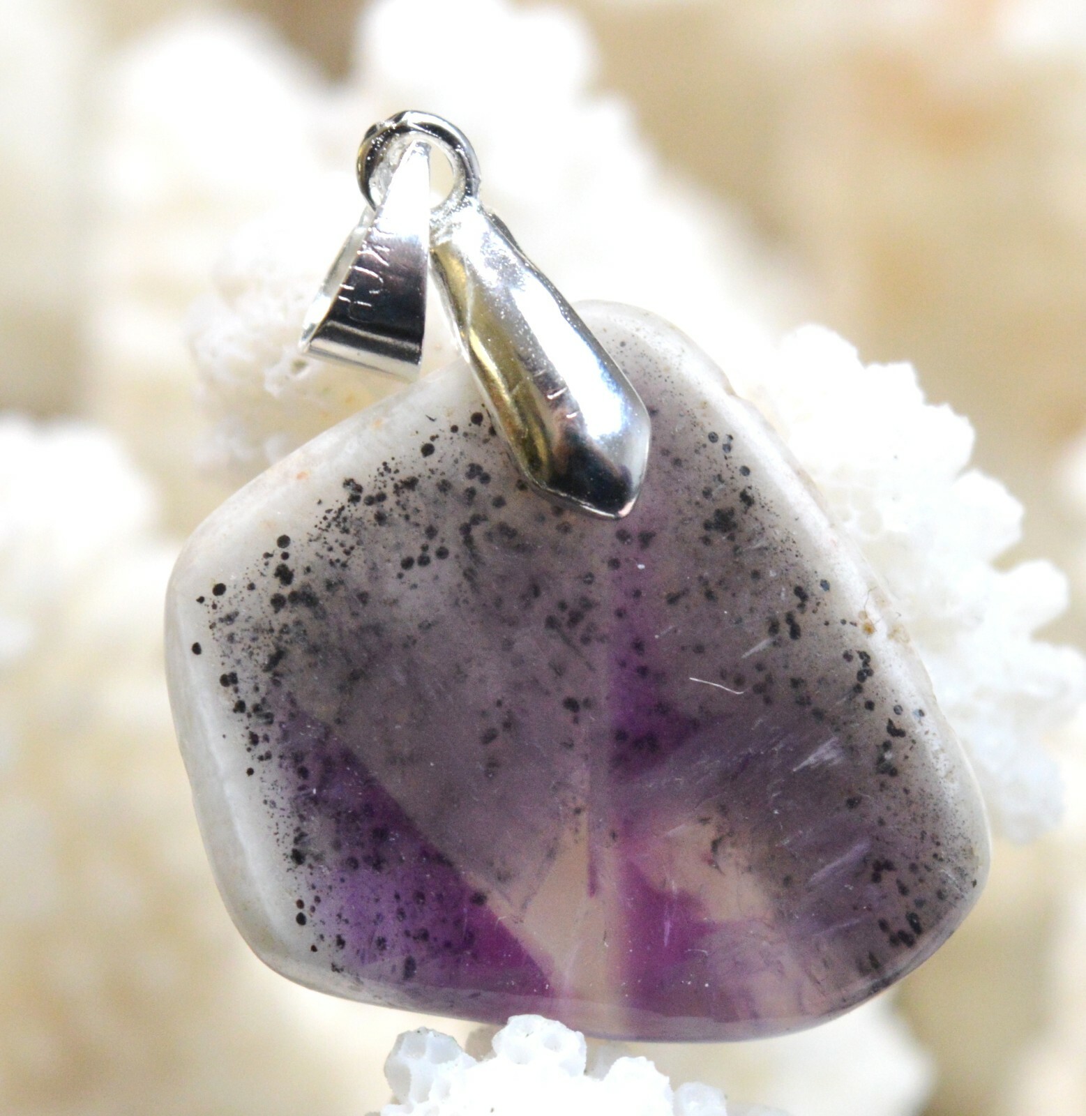 Améthyste pendentif cabochon pierre naturelle Brésil 28 carats pour collier femme cristal K62
