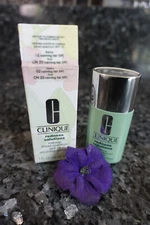Clinique redness solutions makeup in CN 20 calming fair new in box
