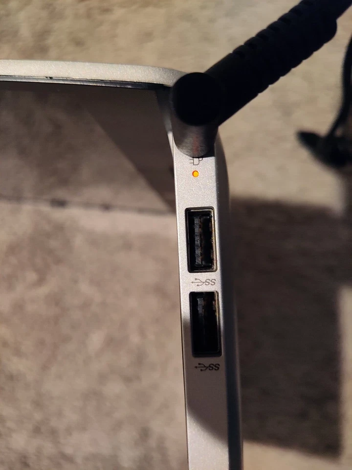 HP 15-dw0037wm 15.6" i3 8th Gen 8GB RAM 1TB HDD Windows 11 Laptop (+ bonus) - Image 2 of 4