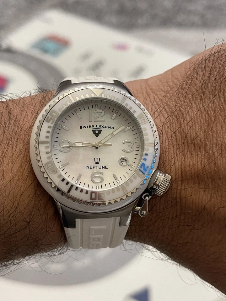 Swiss Legend Neptune Men’s MOP Date Dial St. Steel White Ceramic Watch Sporty - Image 2 of 4