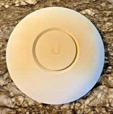 Ubiquiti Networks UAP-AC-LITE Dual Radio Access Point