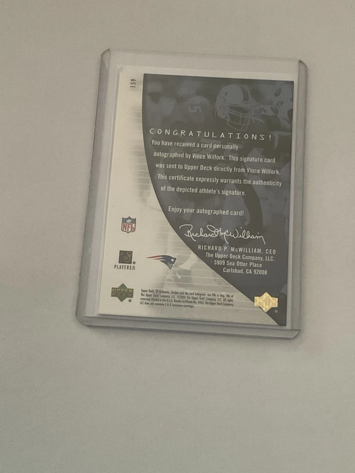 2004 SP AUTHENTIC #159 VINCE WILFORK Auto RC #514/990 SHARP Patriots Hurricanes - Image 2 of 2