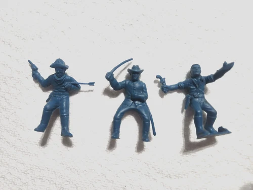 3 HARD TO FIND MARX FORT DEARBORN DARK BLUE TROOPERS IN FINE CONDITION.