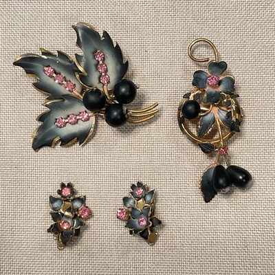 Set of 2 Vintage Brooch Pins & Clip Earrings All Signed Austria Pink Rhinestones