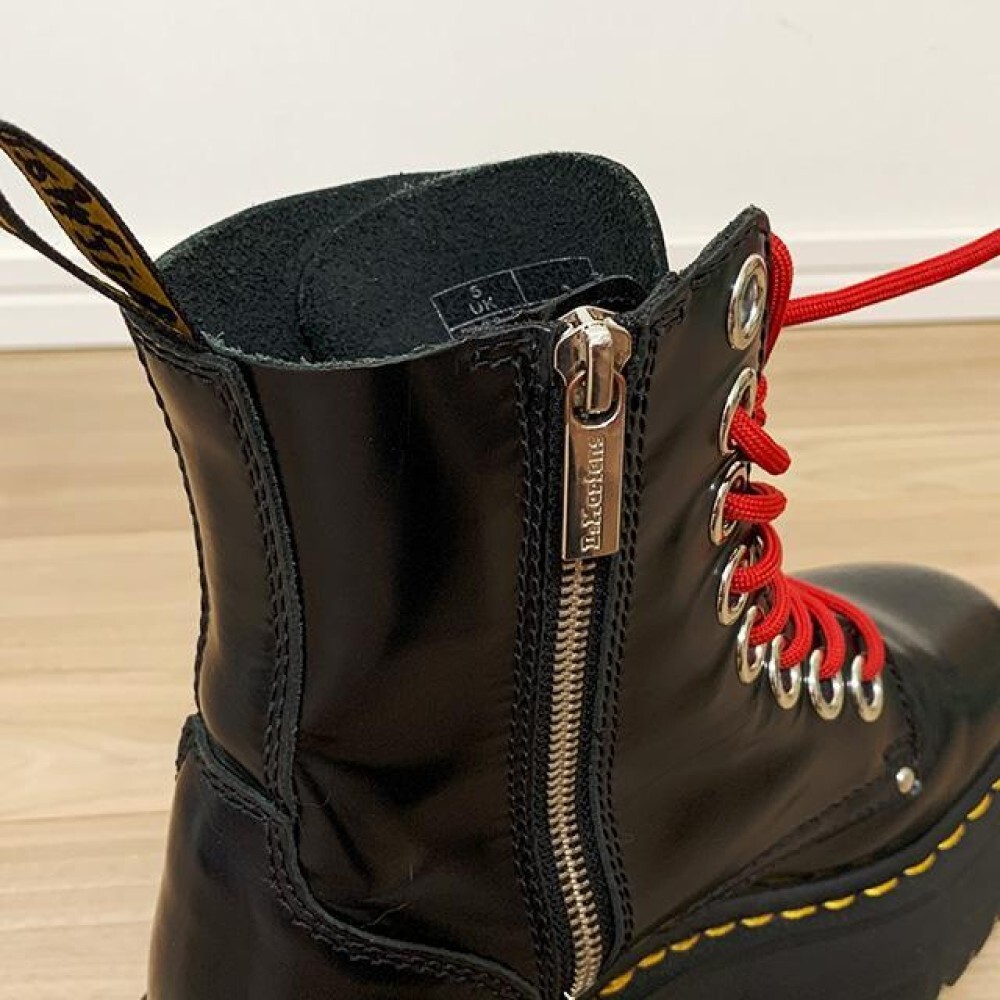 Dr. Martens JADON MAX 8-Hole Side Zip Boots UK5 US7 Women Dr. Martens JADON MAX 8-Hole Side Zip Boots UK5 US7 Women