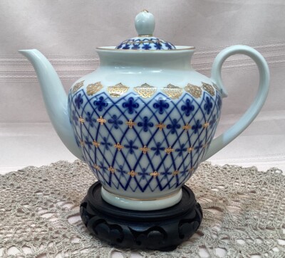  Lomonosov LFZ Porcelain 22k Gold & Cobalt Blue Net Tea Pot 20 fl oz