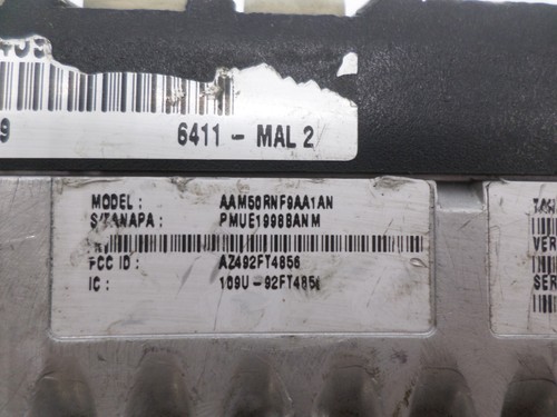 Motorola CM300 Radio UHF 438-470MHz Mobile Radio AAM50RNF9AA1AN - Damaged LCD - Picture 9 of 10