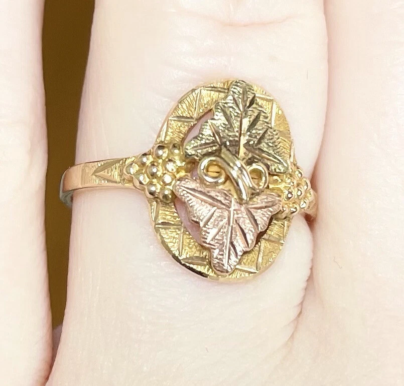 Antique black shop hills gold rings