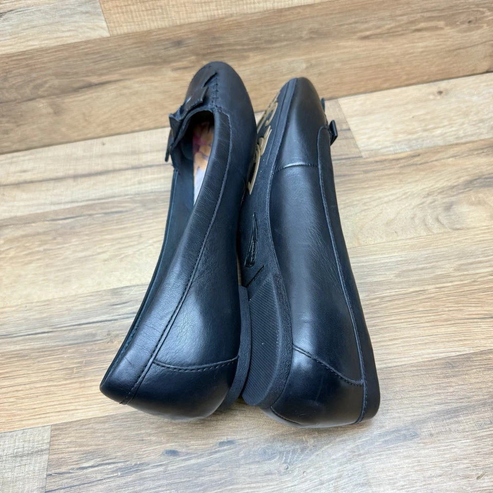 Born Molly EE. UU. Talla 11 Zapatos planos de cuero negro con lazo Foto 3 de 4