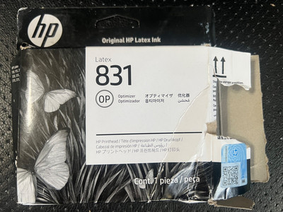 Open Box HP 831 Optimizer  CZ680A - Date is 8/2025