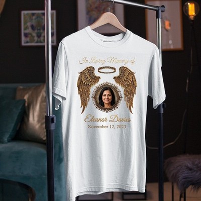 Personalisiertes T-Shirt Liebevolle Erinnerung an individuelles Engelsflügel Denkmal Hommage Geschenk