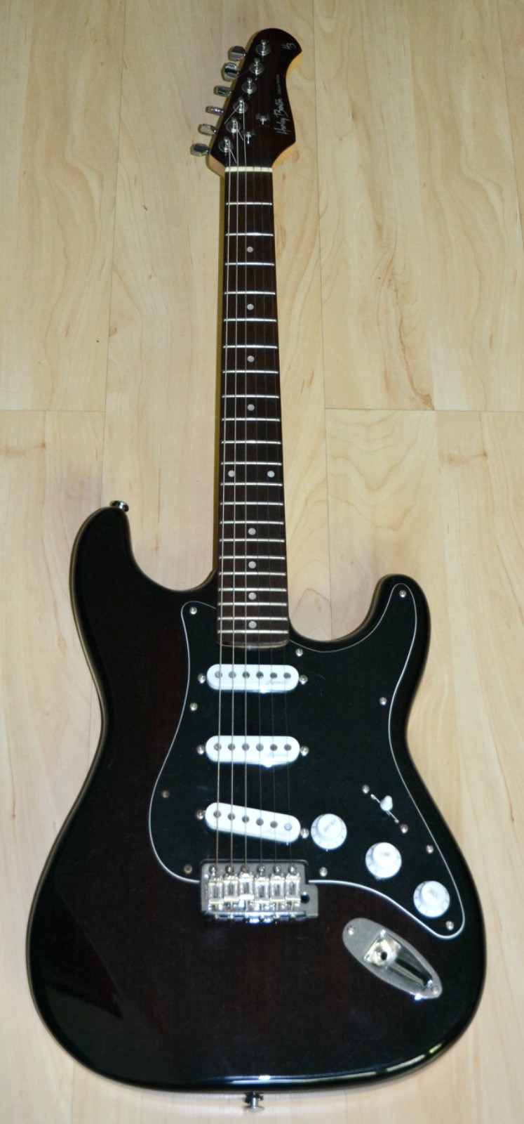 Harley Benton ST 70 Rosewood Deluxe Series