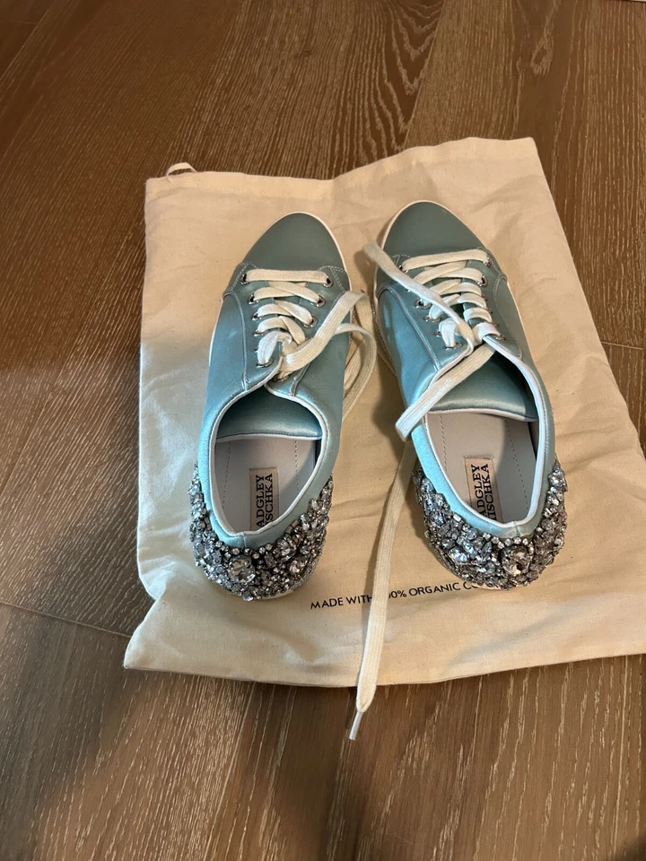 Badgley Mischka Azul Satinado Estrás Zapatos Atléticos Talla 7 Boda Tenis Foto 2 de 4