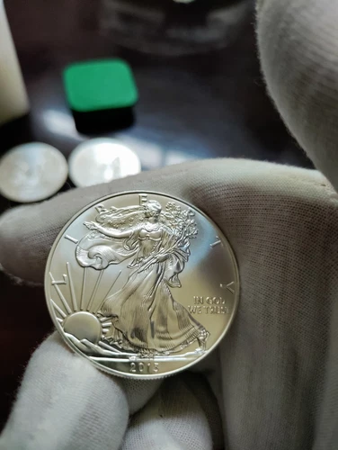 (1) 2013 BU American silver eagle coin 1oz .999