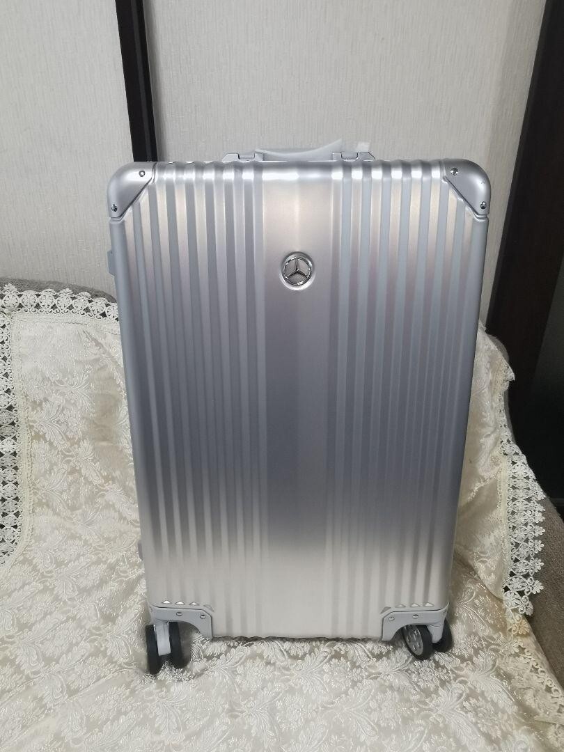 Johnny54　Mercedes キャリーケース シルバー 65 L Johnny54 Mercedes キャリーケース シルバー 65 L 希少