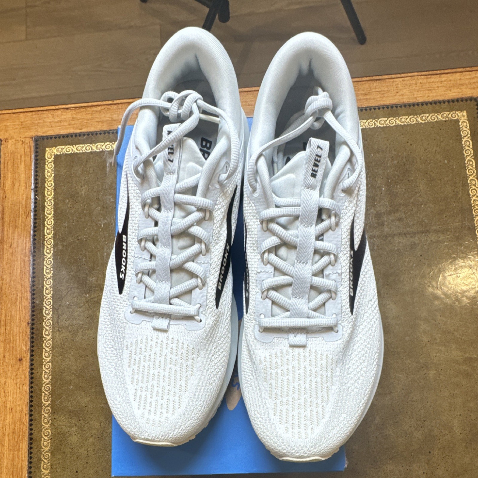 Brooks Revel 7 White Pelican Black 110435-1D-178 Low Top Mesh Athletic Sneakers thumbnail 3