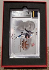 Fleer Ultra 2004 Rushing Kings LT Game Used Jersey Jersey Fusion Beckett 9 