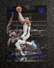 Giannis Antetokounmpo #’d/99 *Blue* 2022-23 Panini Chronicles Luminance #160