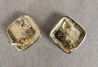 Vintage LIZ CLAIBORNE Clip Earrings Gold Tone Faux Pearl Rhinestones Square — photo 4