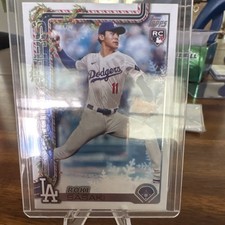 2025 Topps Holiday Rookie Base Set Roki Sasaki #H23 Dodgers MLB Baseball