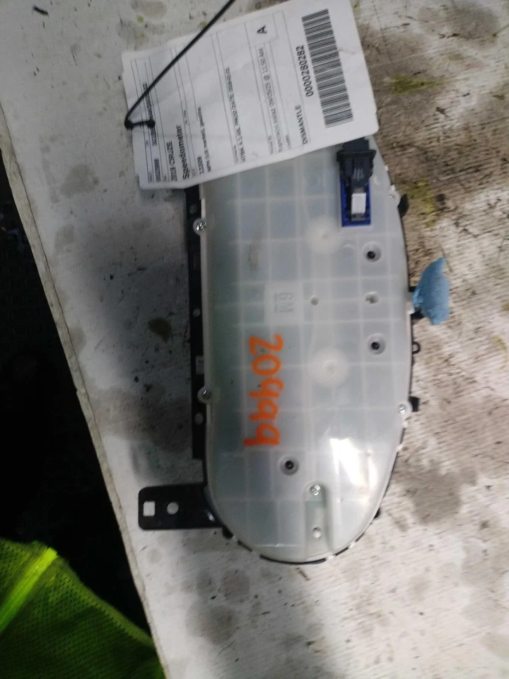 Medidor de velocímetro usado se adapta a: Chevrolet Cruze MPH 2019 mercado de EE. UU. gasolina grado A Foto 2 de 4