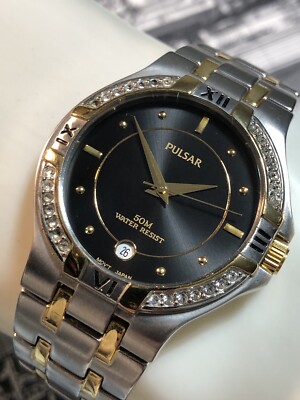 Vintage PULSAR by Seiko Men s Watch Silver/Gold Tone Date Gemmed Bezel (Read)