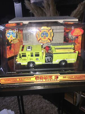 Code 3 Dearborn Michigan Pierce Quantum 31 12768 1 OF 5000 1999 RELEASE