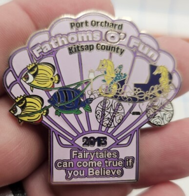 VTG Lapel Stick Pin Hat Pin Gold Tone 2013 Fathoms O Fun Port Orchard Kitsap 