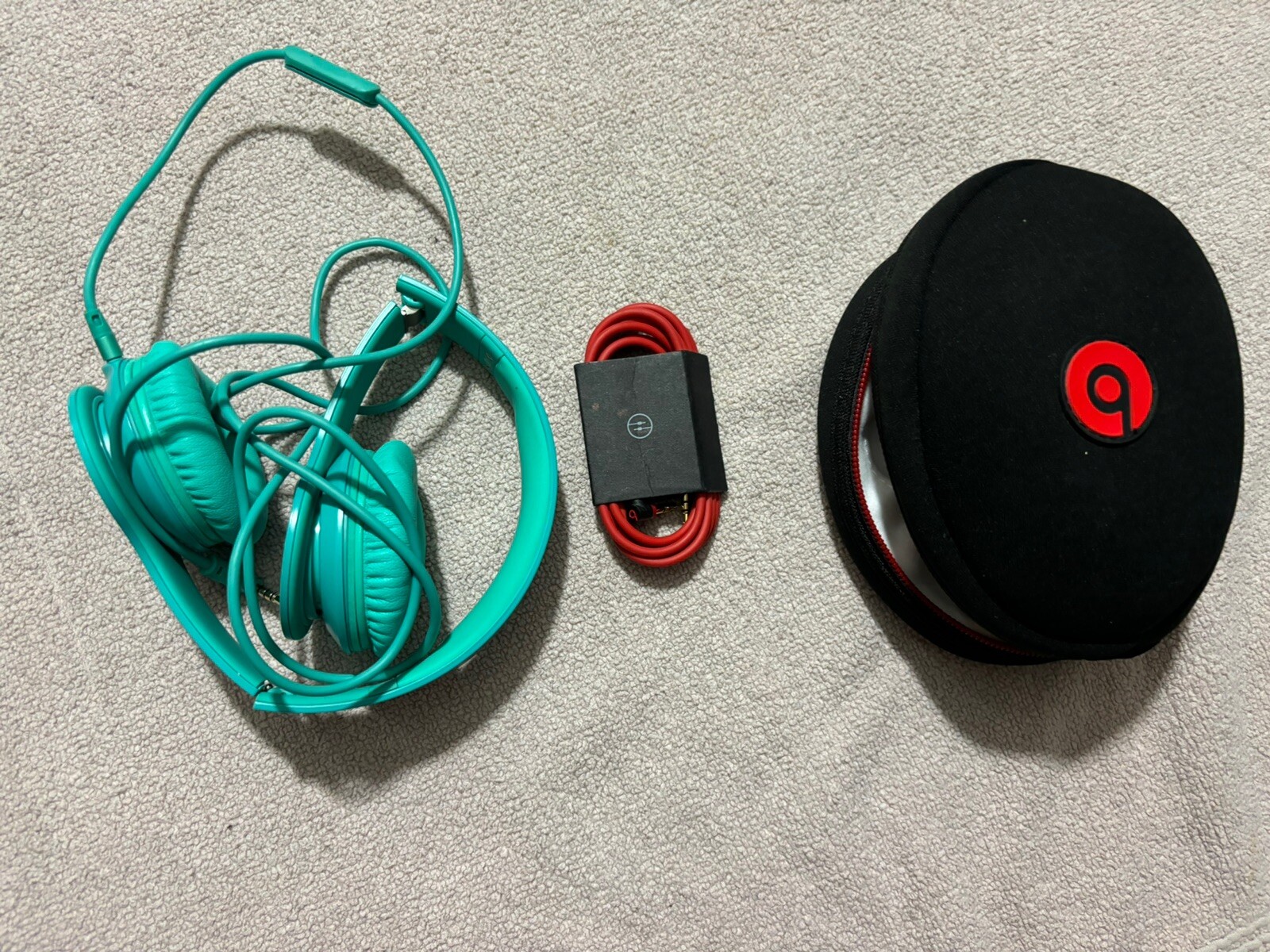 Beats By Dr. Dre Teal Solo HD Wired Headphones Tested With Extra Cord And Case