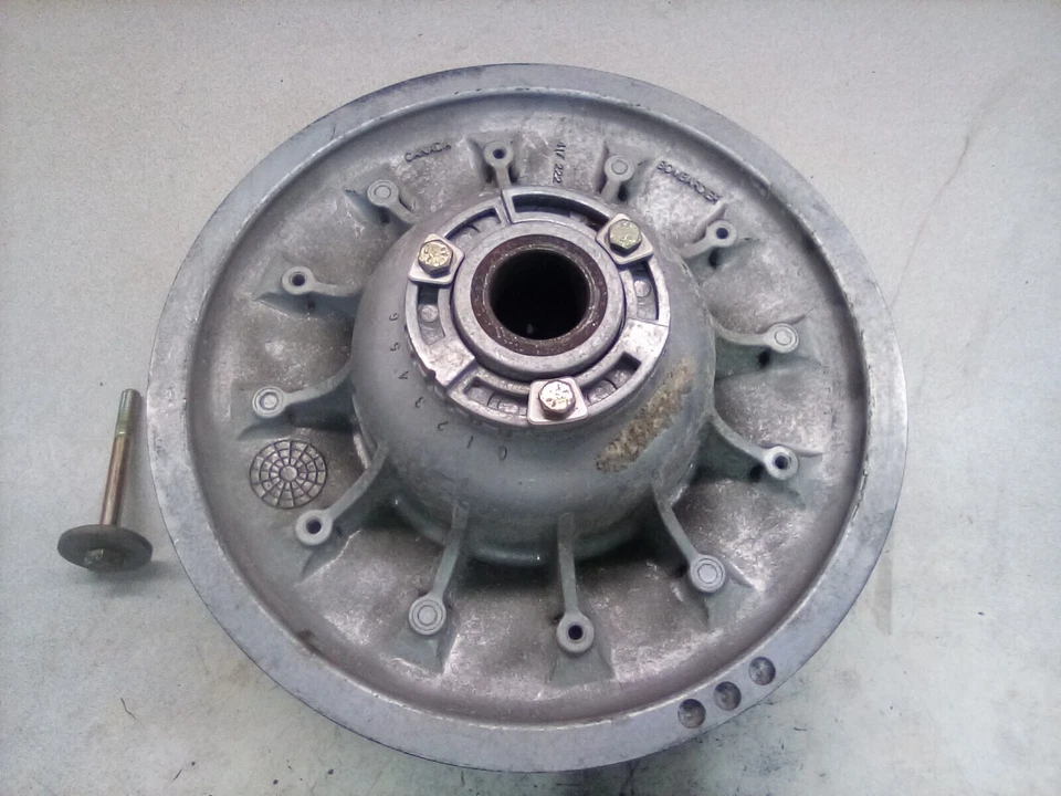 Ski-Doo Legend 500 ss GT 2004 embrague secundario polea motorizada rer Foto 2 de 4