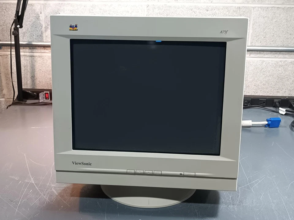 ViewSonic A75F (VCDTS21529) 16" CRT Monitor - Image 2 of 4