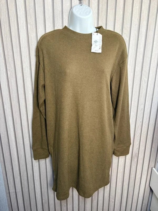 knit cami dress Plus Size Textured Knit V-Neck Cami Dress main image 0