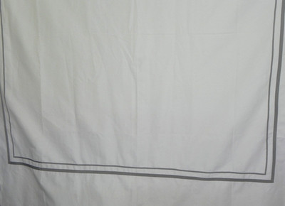 FIELDCREST WHITE W/ GRAY DOUBLE FRAMED BORDER WITH LINER SHOWER CURTAIN