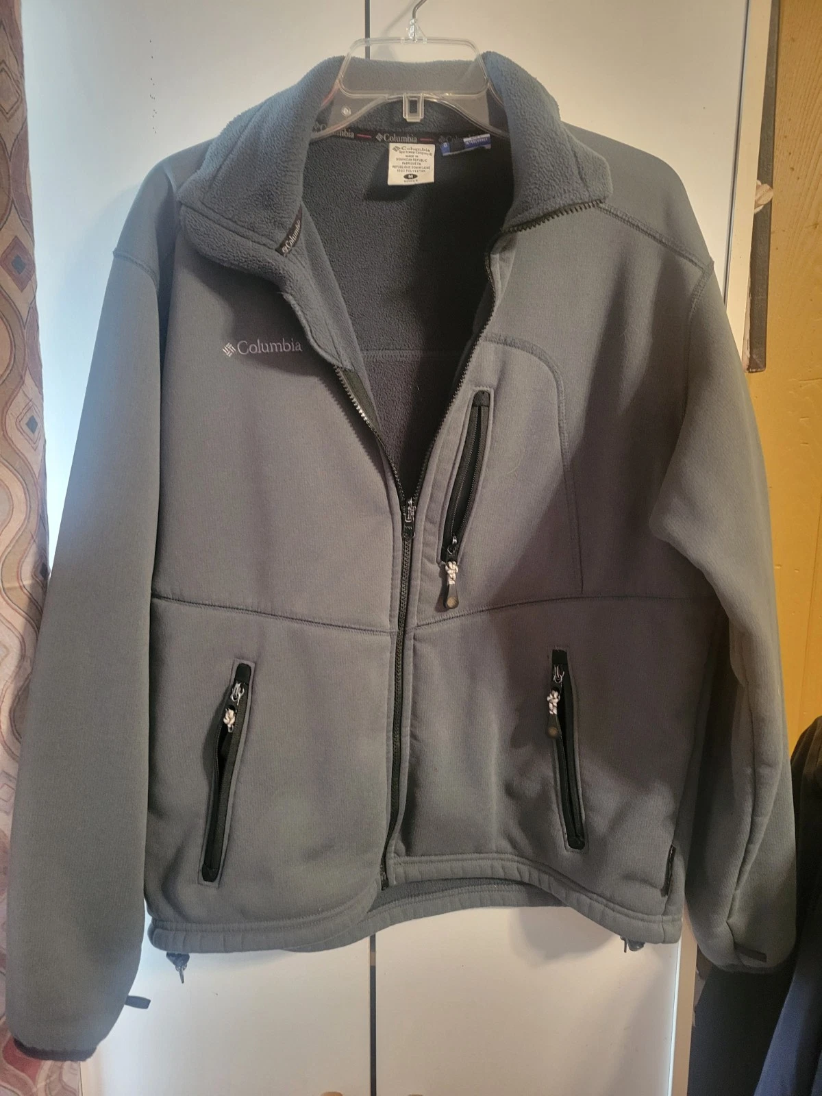 Unisex Medium Columbia Core Jacket