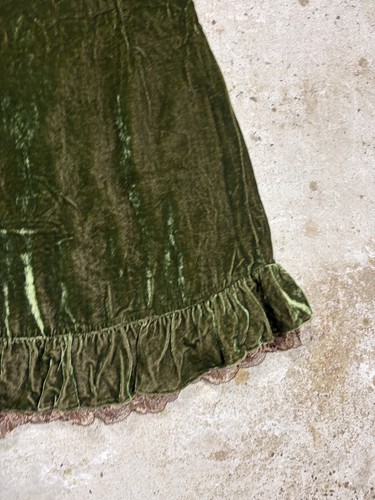 Mini robe vintage 2006 Dolce & Gabbana velours vert dentelle - Photo 9/19