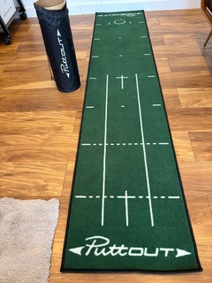PuttOUT Pro Golf Putting Mat Green 240 x 50 cm in excellent condition!