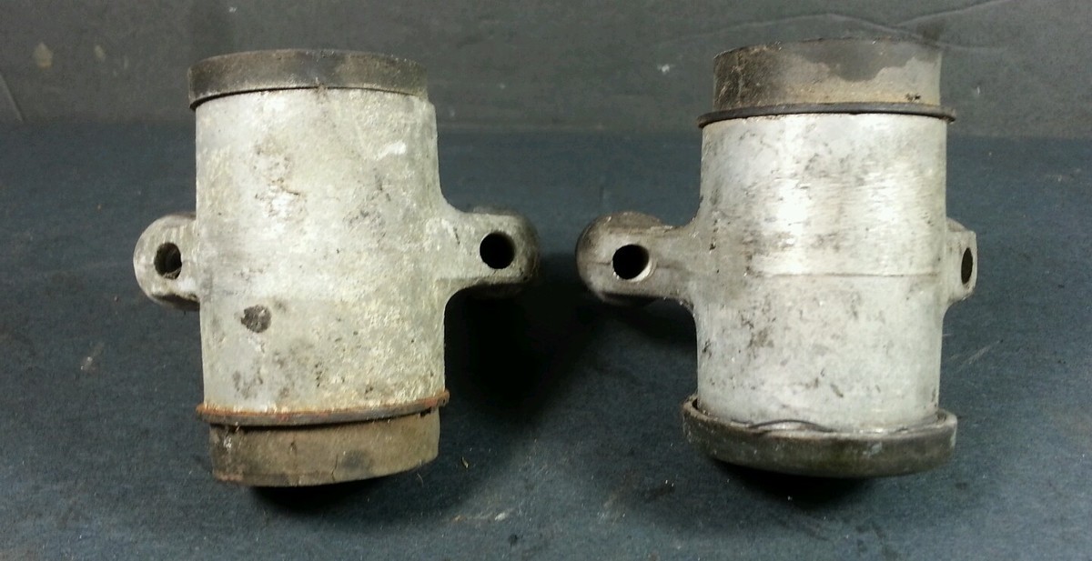 90 Kawasaki Ninja ZX600 ZX 600 Engine Motor Mount Bolts Bracket