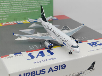 スカンジナビア航空 A319-100 OY-KBO 1/400 スカンジナビア航空 A319-100 OY-KBO 1/400