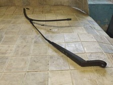 PEUGEOT 407 Coupe 6C Scheibenwischer vorne 2.00 Diesel 100kw 2006 21057466