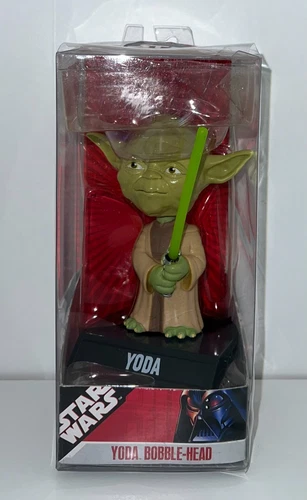 Funko Yoda Star Wars Bobblehead Collectible Figurine NEW IN BOX