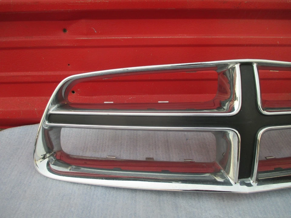 2011 2014 DODGE CHARGER FRONT CHROME GRILLE OEM 2012 2013 - Image 2 of 4