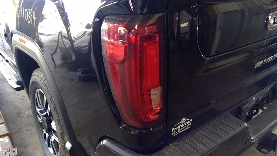 Luz trasera LED para conductor lámpara de reversa para camioneta Sierra 1500 19-23 10311009 Foto 2 de 4