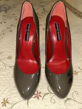Women  s Charles Jourdan Stiletto Heels Taupe size 7 1/2 M New DEFECT A40 