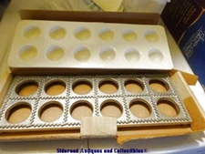 Vintage Vitantonio Ravioli Maker No. 512 Makes 12 Ravioli EUC