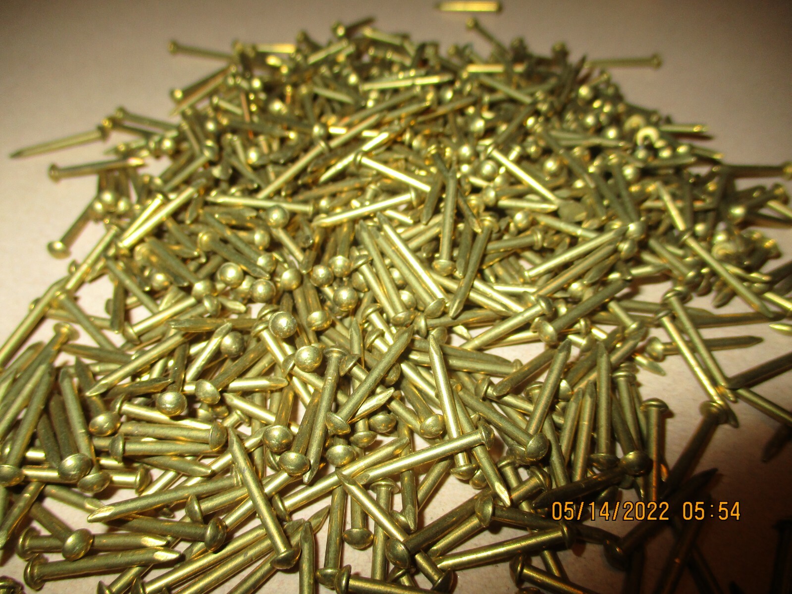 100  VINTAGE 5/8" X #16, SOLID BRASS BRAD NAILS, ROUND DOME HEAD ESCUTCHEON PINS